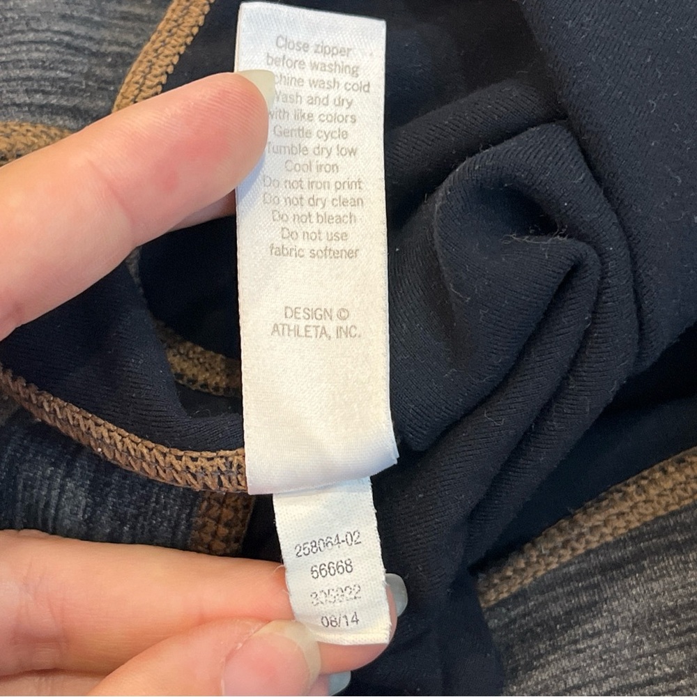 Athleta Cozy Drifter Side Zip Pockets Ankle Leggings Size Small 258064 Gray‎ - Picture 9 of 10